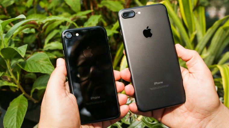 iPhone 7 Jet Black vs Black