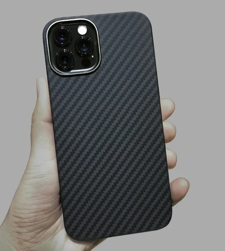 Чехол ультратонкий кевларовый K-DOO Kevlar для iPhone 12/12 Pro (черно-серый)