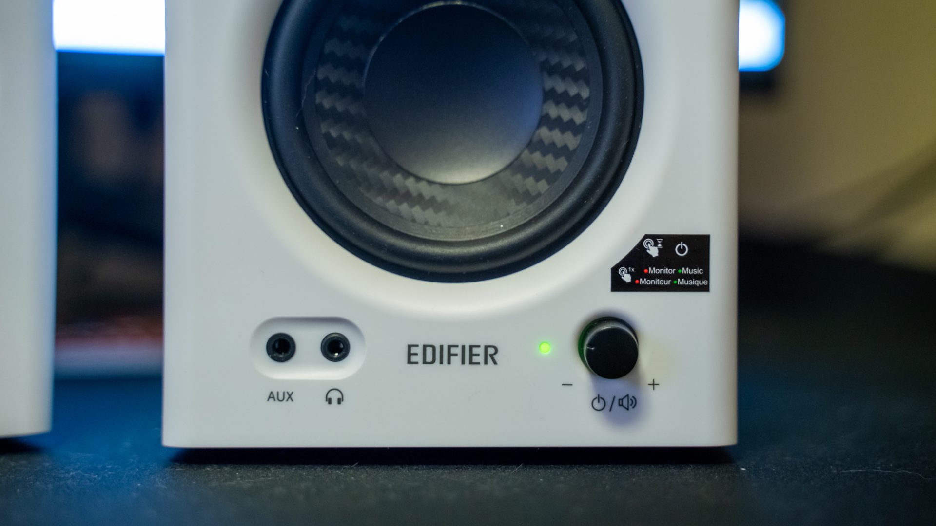 Обзор Edifier MR4 — студийные мониторы по доступной цене картинка Edifier MR4