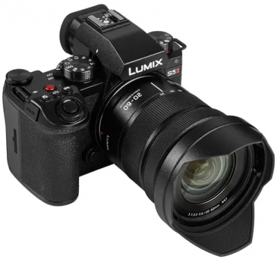 Беззеркальная камера Panasonic DC-S5 Kit II 20-60mm черная
