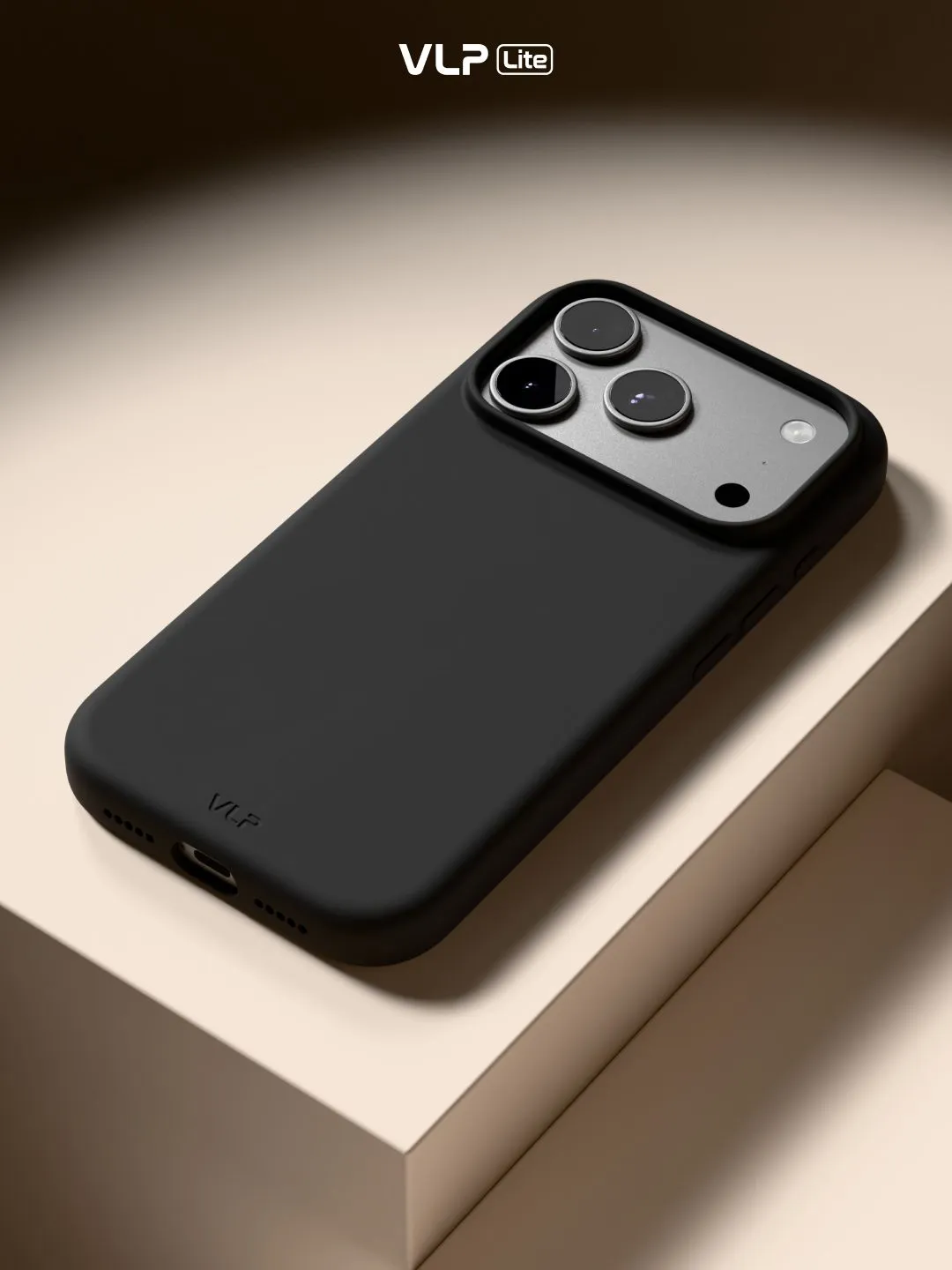 Чехол защитный VLP LITE Mist Case с MagSafe для iPhone 18 Pro Max (черный)